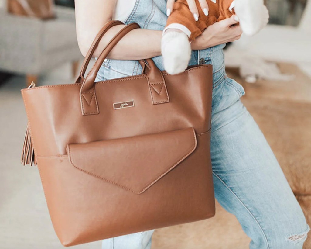 brown tote bag with envelope pocket