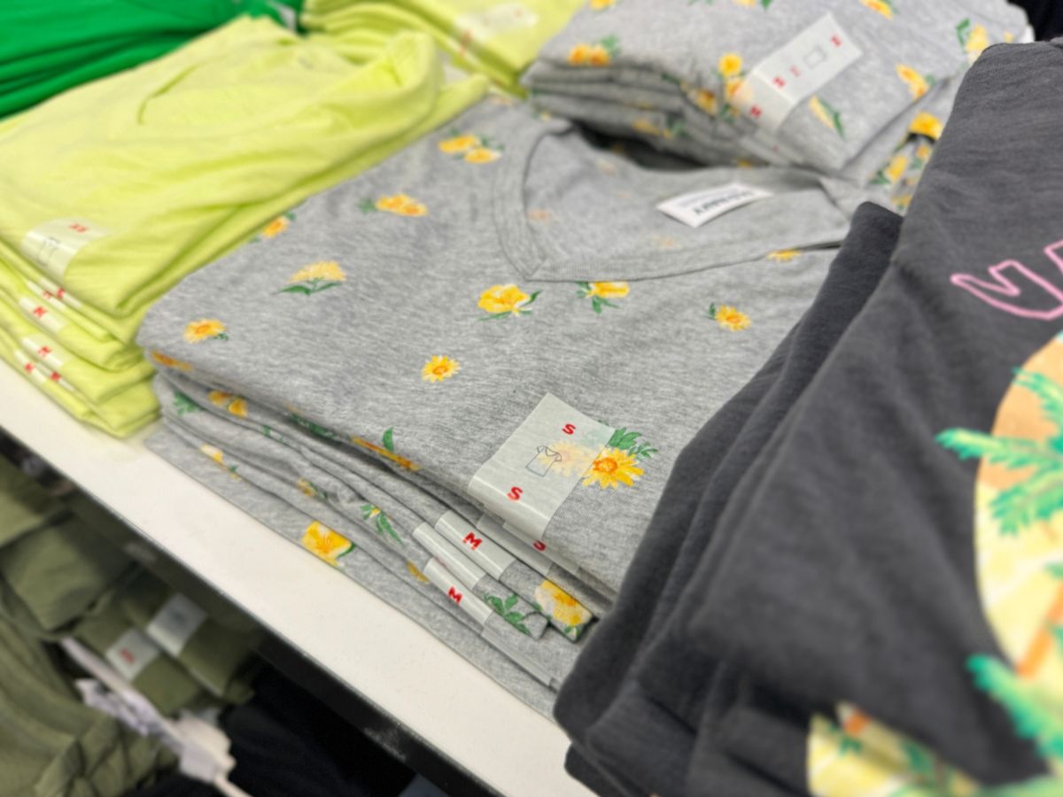 Two Days ONLY: Old Navy Women’s & Kids Tees Just $4 or $5