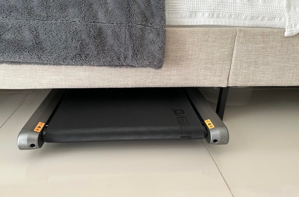 Minimalist treadmill, under bed frame