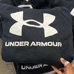 Under Armour Water Bottles from $5.40 on  - Best Price
