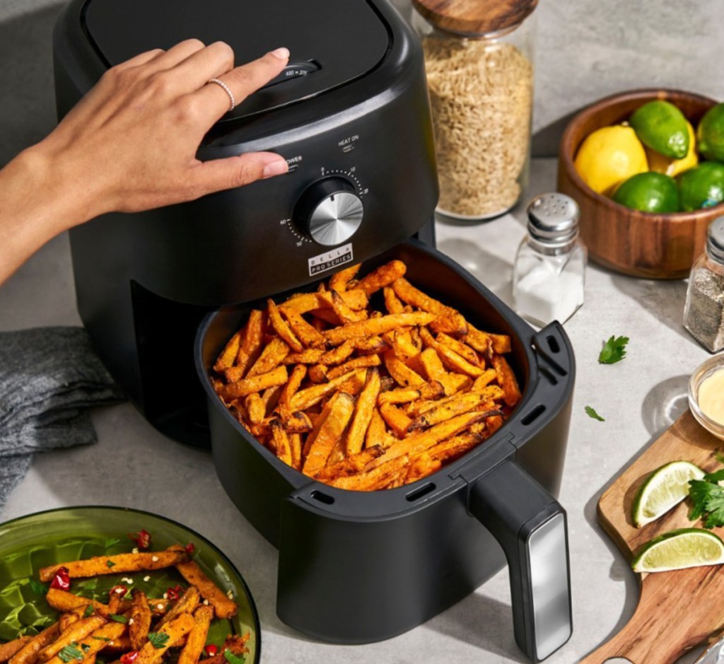 bella air fryer opened with french fries
