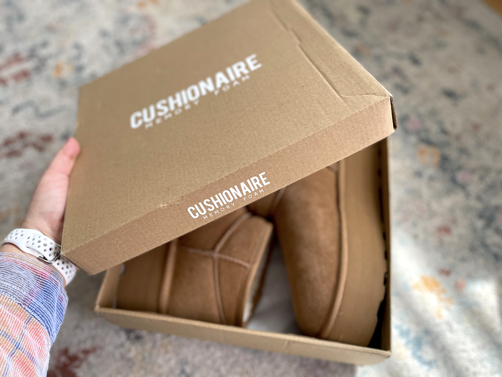 Cushionaire boots in box