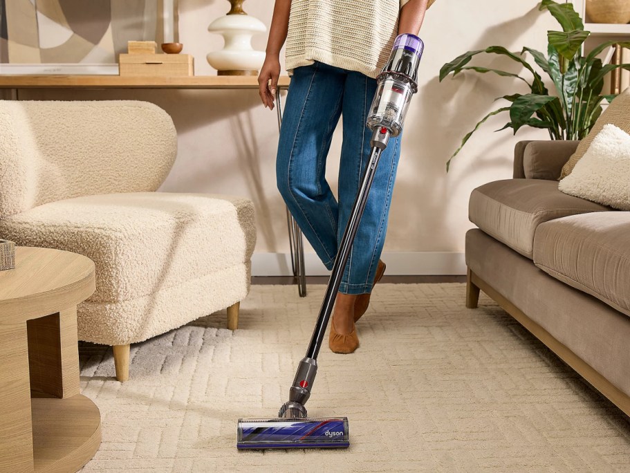 Dyson V9 Cordless Vacuum w/ Tools from $279.98 Shipped (Reg. $599)