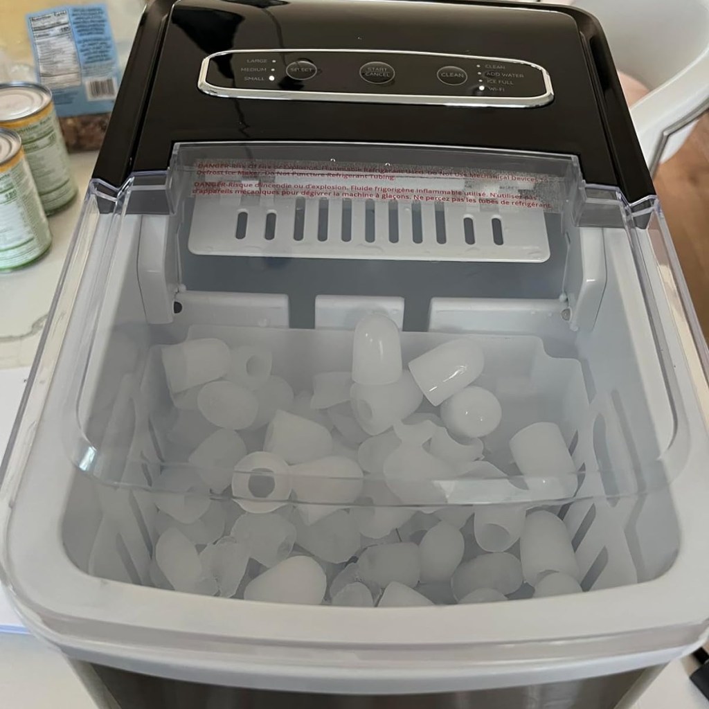 ice maker with bullet ice
