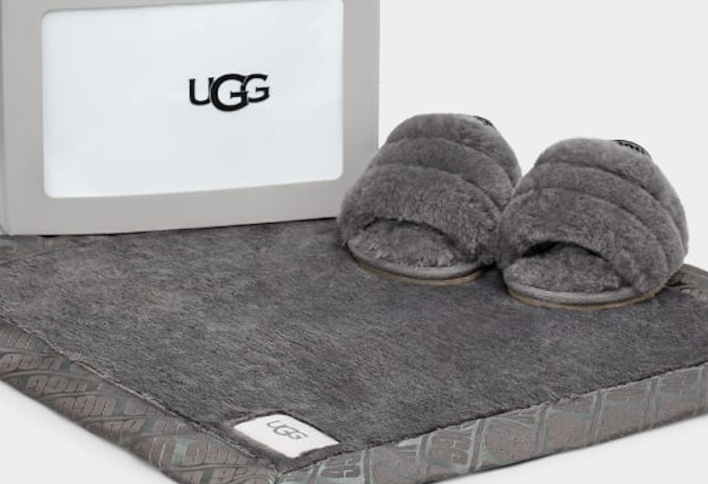 UGG baby slippers and blanket 