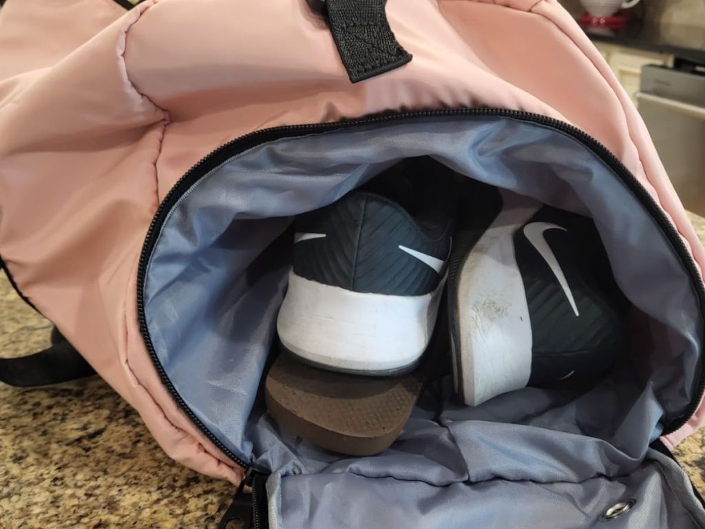 Amazon gym bag with a spot for sneakers