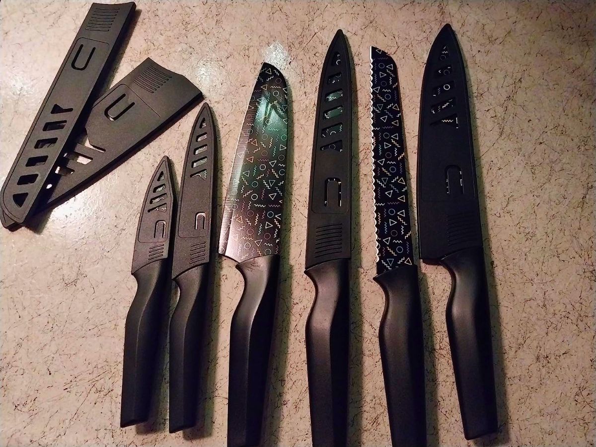 Astercook Knife Set, 12 Pcs Colorful Geometric Pattern Kitchen Knife Set, 6  Stainless Steel Kitchen Knives with 6 Blade Guards, Dishwasher Safe, Black