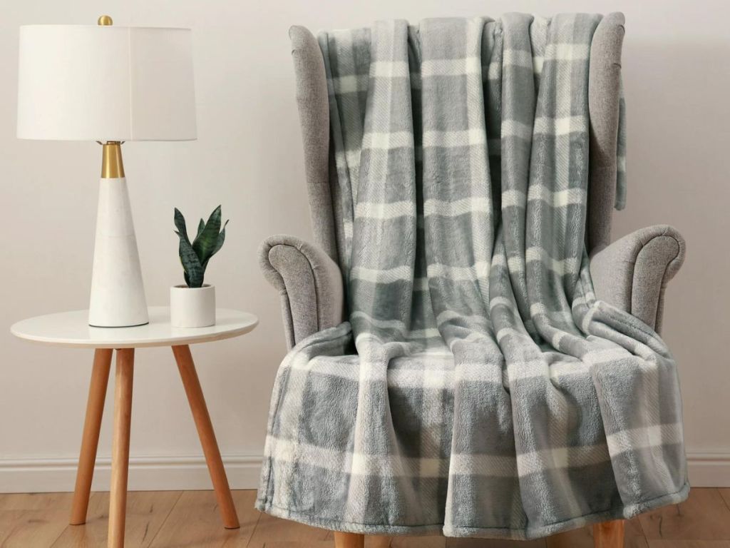 Better Homes & Gardens Gray Plaid Ultra Soft Velvet Printed Throw Blanket