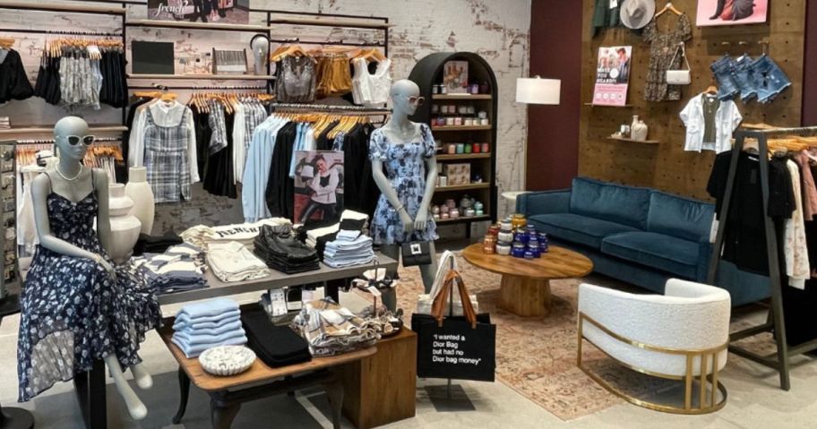 Francesca's Boutique store