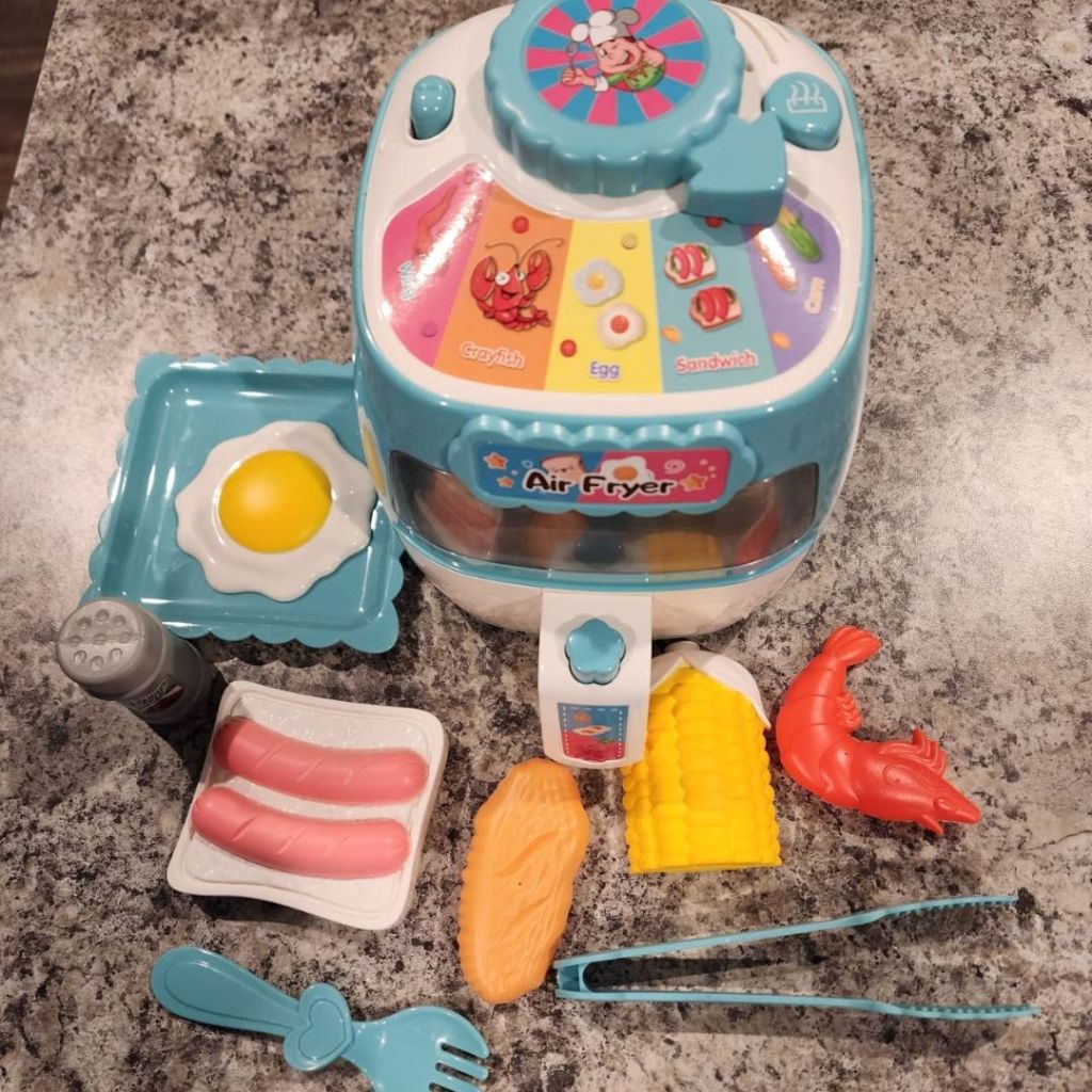 Kid's Toy Air Fryer with Food and accessories