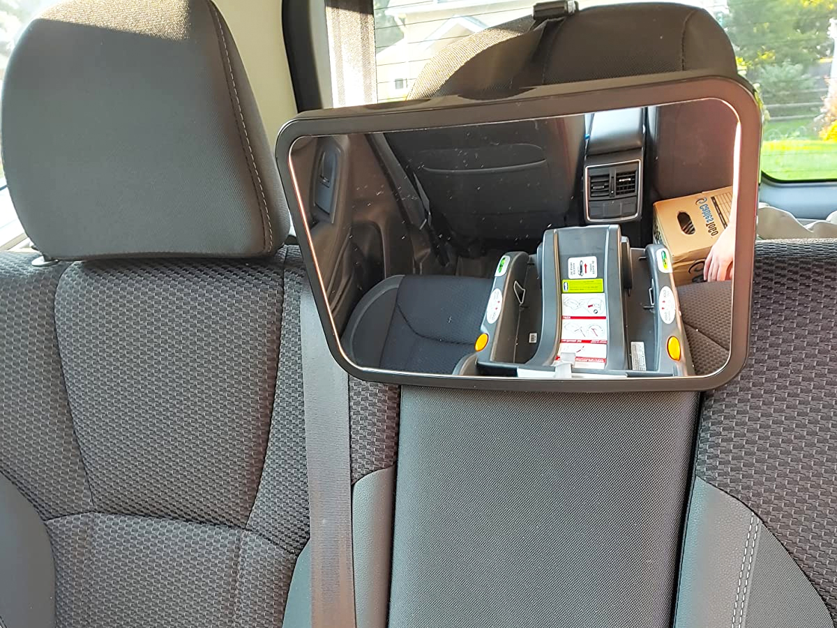 baby car mirror on backseat headrest