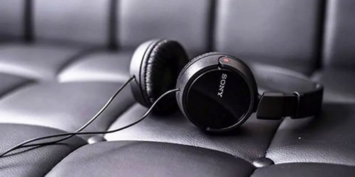Sony Headphones Just $9.99 on Amazon (Regularly $20) | Over 77,000 5-Star Rreviews