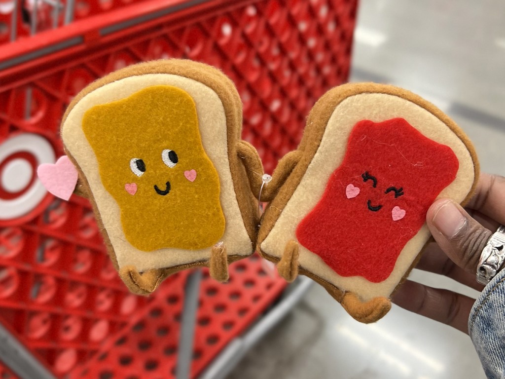 peanut butter and jelly felt duo figures holding hands