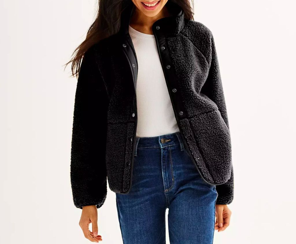 a model wearing a Women's Sonoma Goods For Life Snap Through Fleece Jacket