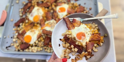 Busy Morning Breakfast – Bacon, Eggs & Potatoes in One Pan!