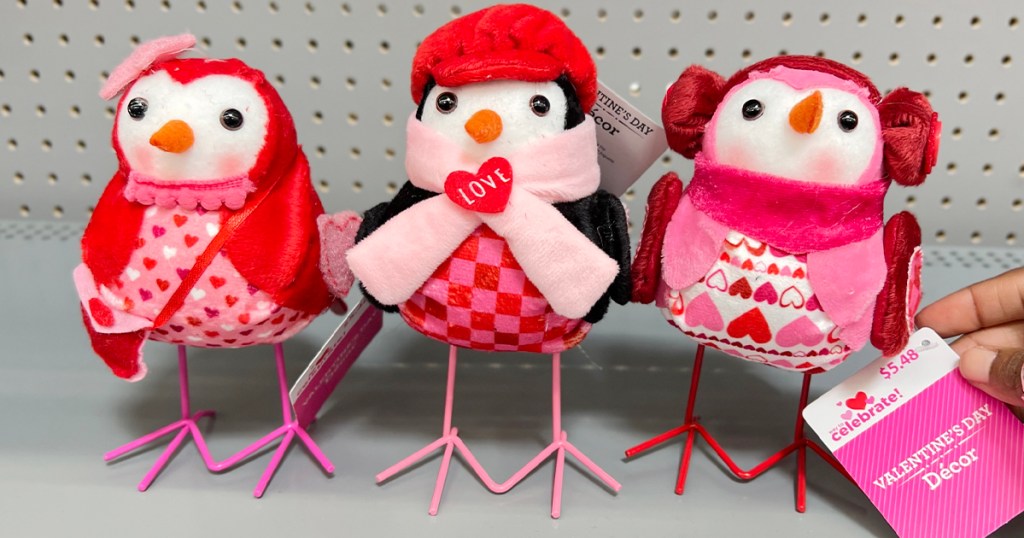 3 valentines birds on shelf