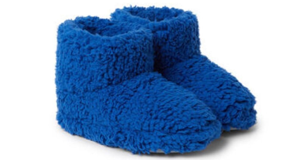pair of blue fuzzy kid's bootie slippers