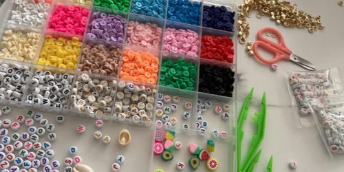 *HOT* Bracelet Making Kit ONLY $5.99 on Amazon (Regularly $20) | OVER 5,000 Pieces!