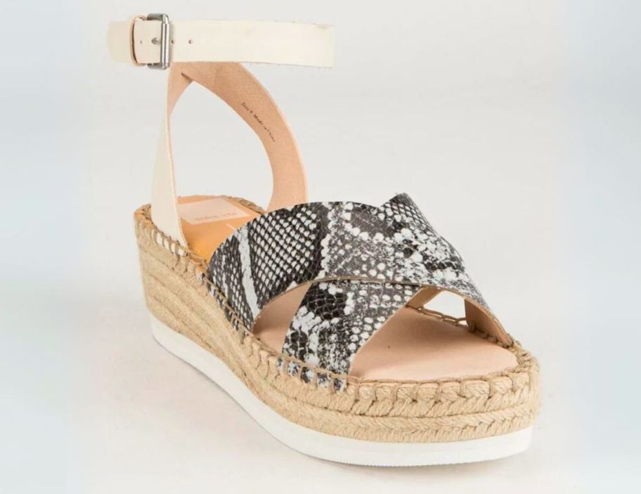 a python print platform sandal