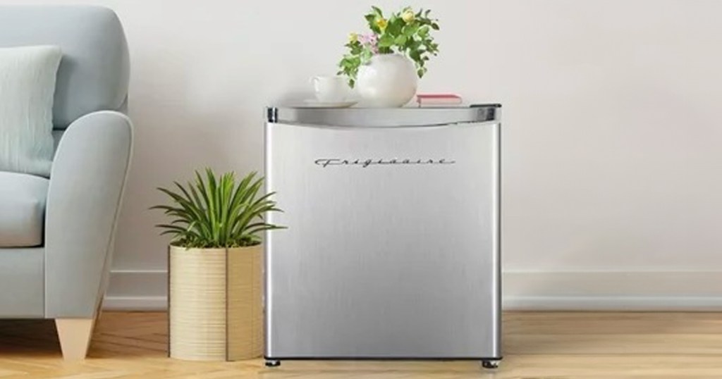 Frigidaire Mini Refrigerator