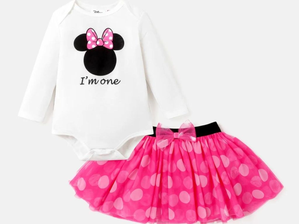 A minnie mouse 2-piece outfit from PatPat