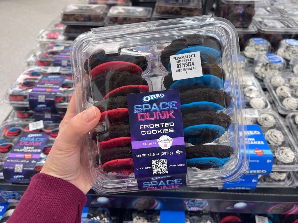 Space Dunk Oreos: New cookies have blue, pink colored creme filling