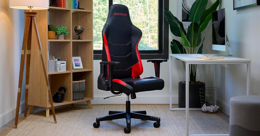 RESPAWN Ergonomic Gaming Chair in red