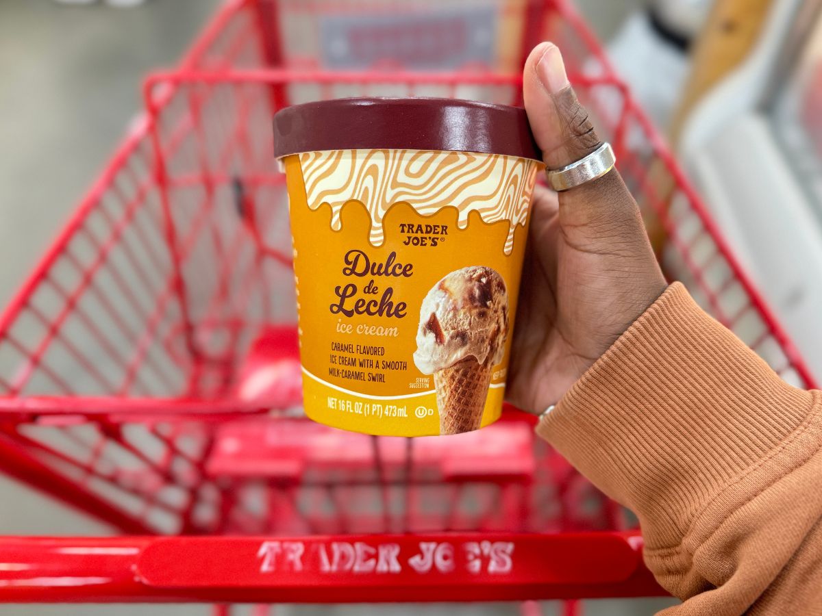 NEW Trader Joe’s Items | Ube Snacks, Dulche de Leche Ice Cream, Biscottis, & More