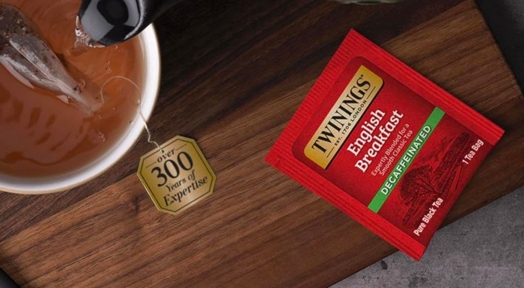 Twinings-Decaffeinated-English-Breakfast-Black-Tea- أكياس شاي تويننجز إيرل جراي، عدد 100، فقط 9.48 دولار يتم شحنها على أمازون