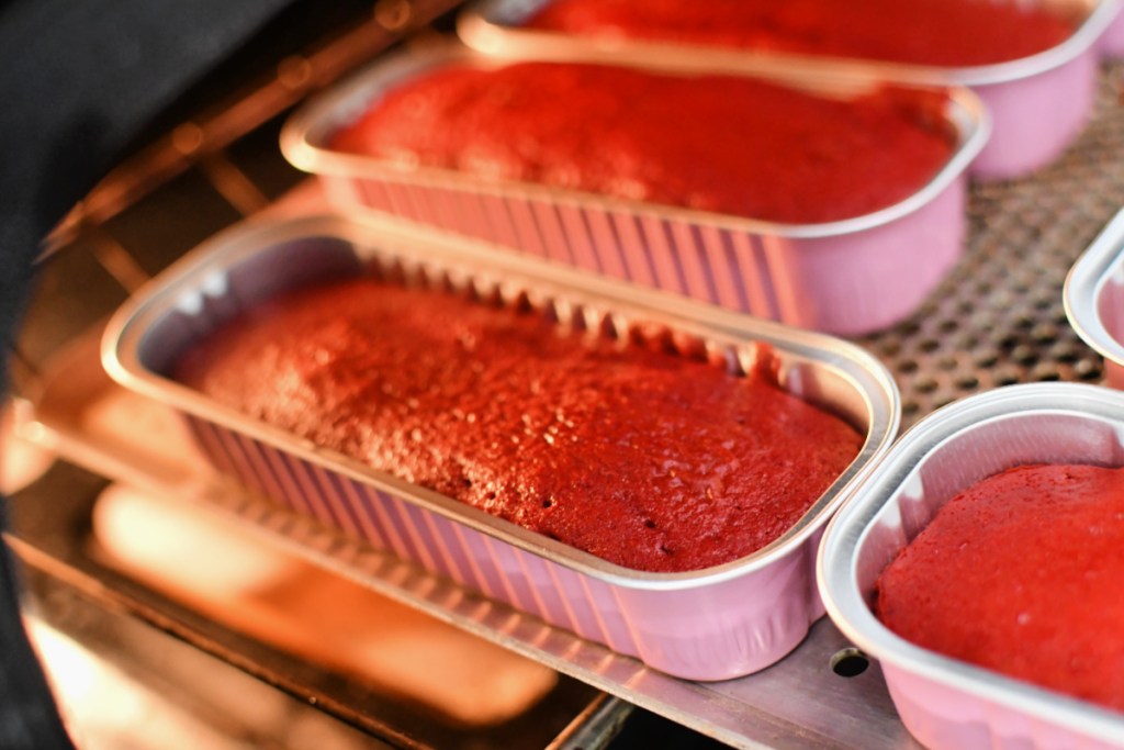 baking individual red velvet cakes in the oven