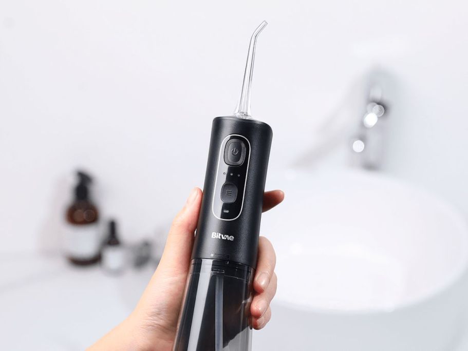 Cordless Water Flosser w/ 6 Attachments Just $18 on Amazon | Thousands of 5-Star Ratings