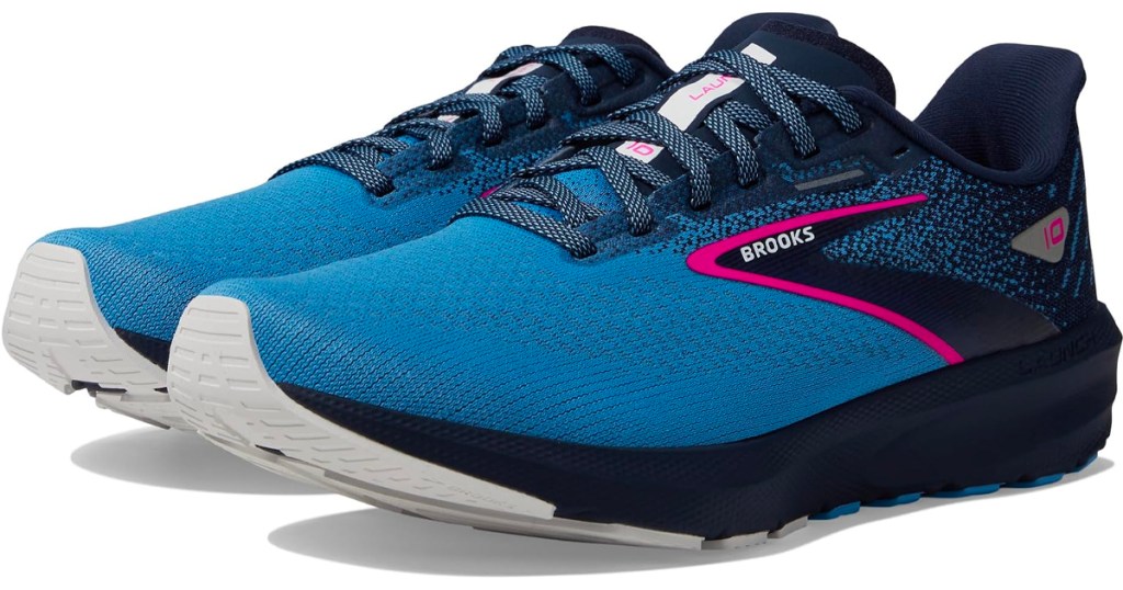 dark blue and light blue brooks running shoes