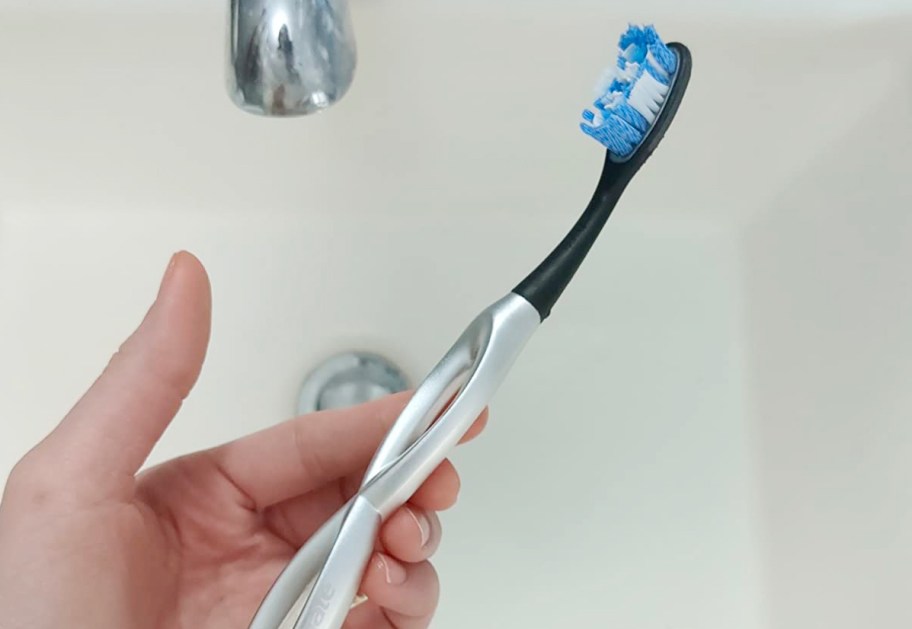 Colgate Keep Toothbrush Starter Kit Only $3.74 Shipped on Amazon (Reg. $6)