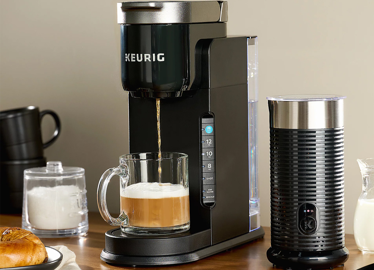 Keurig coffee outlet maker with frother