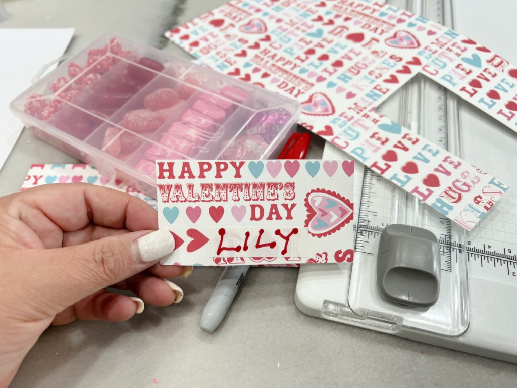 making a valentines day tag