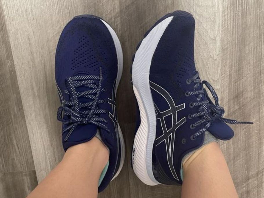 EXTRA $20 Off Popular ASICS Running Shoes | Styles from $49.95 (Reg. $90)