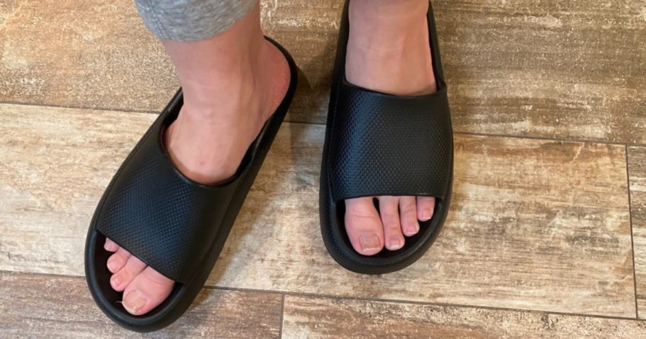 HURRY! Trendy Cloud Slides Only $11.99 on Amazon (NINE Color Choices!)