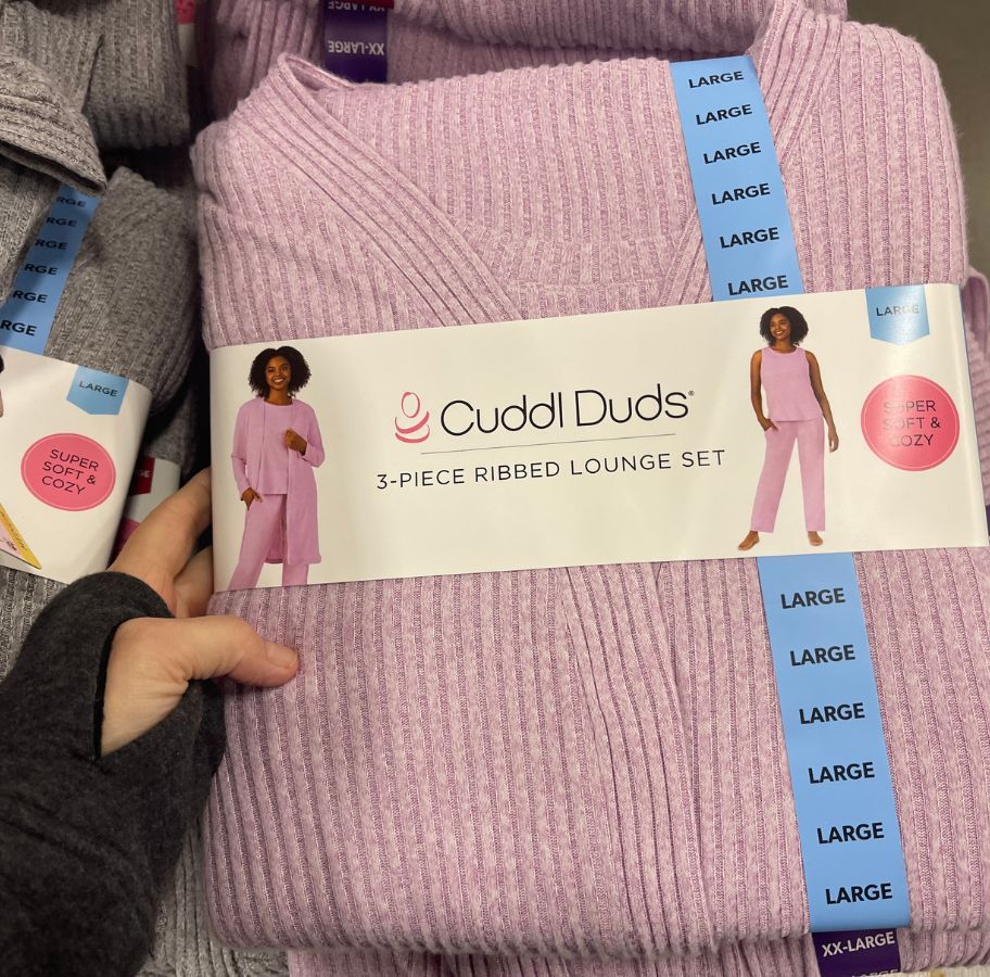 Cuddl Duds Lounge Set in pink