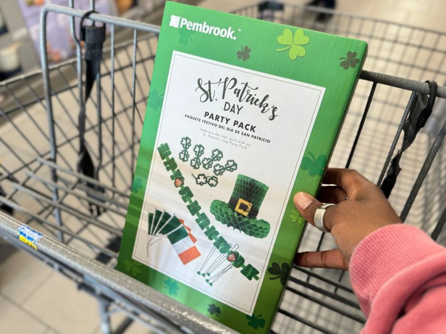 St. Patrick's Day Party decor Pack at Aldi
