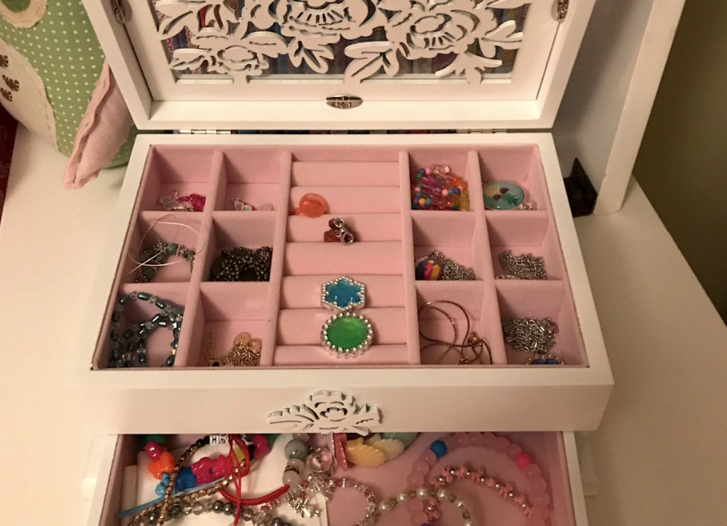 Jewelry Box 2Tier Only 16.79 on Amazon (Regularly 30) Hip2Save