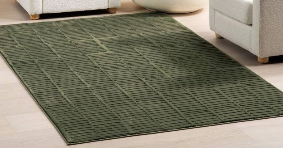 green nuLOOM Kailani Geometric Machine Washable Green 5' x 8' Area Rug in living room