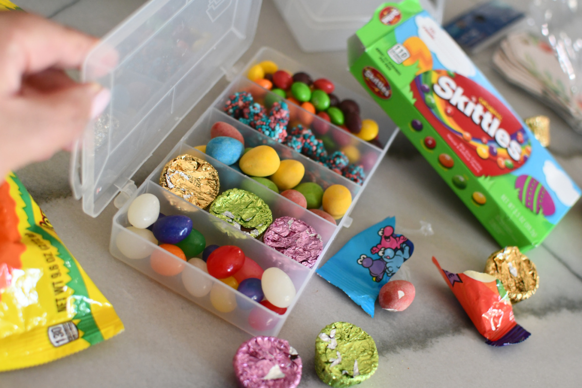 DIY Easter Snackle Box | Easy Last-Minute Easter Gift Idea!