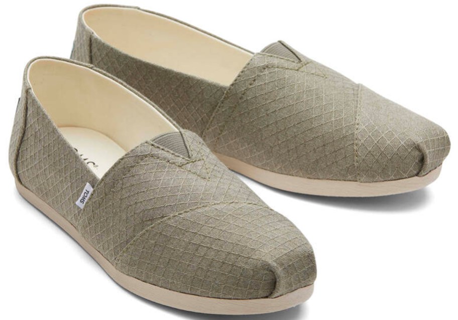 toms womens green alparagta shoes stock image