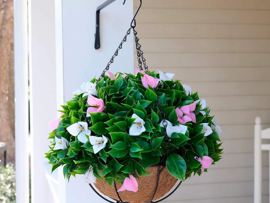 wicker-park-hanging-basket-plant-qvc نباتات الجهنمية الصناعية بسعر يبدأ من 34.98 دولارًا أمريكيًا تم شحنها (61 دولارًا أمريكيًا) - اليوم فقط!