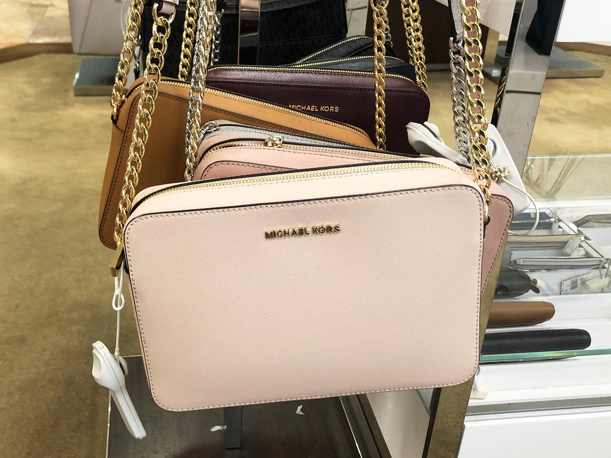 *HOT* Michael Kors Black Friday Sale | Crossbody Bags from $44 Shipped!