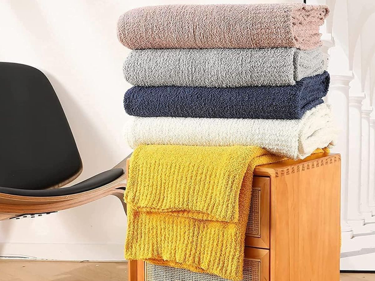 Get 50% Off Soft Knit Throw Blankets on Amazon | Perfect Barefoot Dreams Alternative!