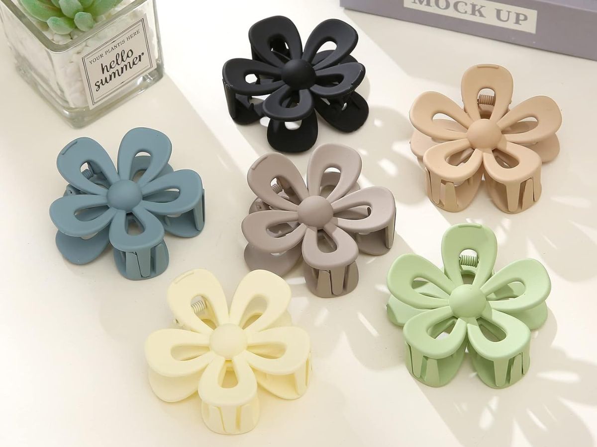 Flower Hair Clips 6-Pack Only $3.99 on Amazon (Regularly $10)