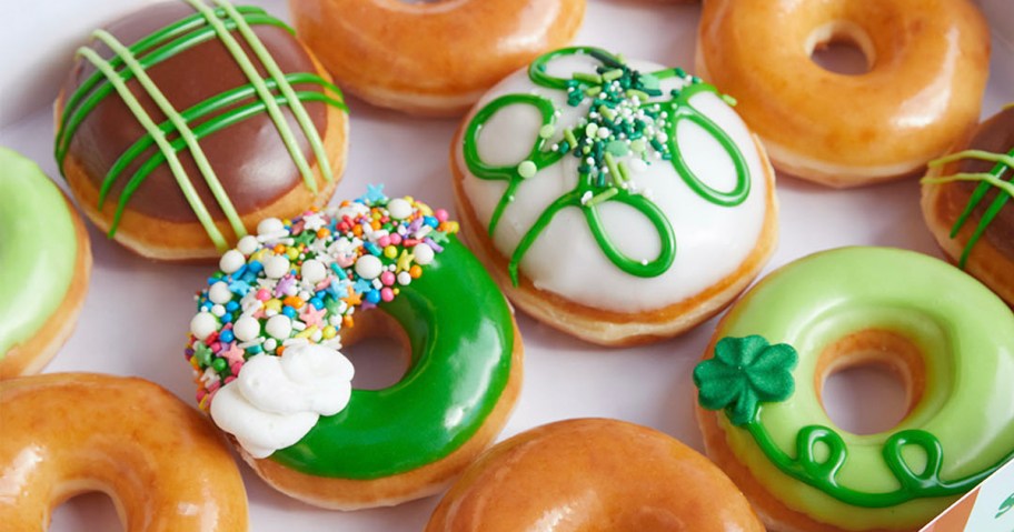 st patricks day doughnuts in krispy kreme box
