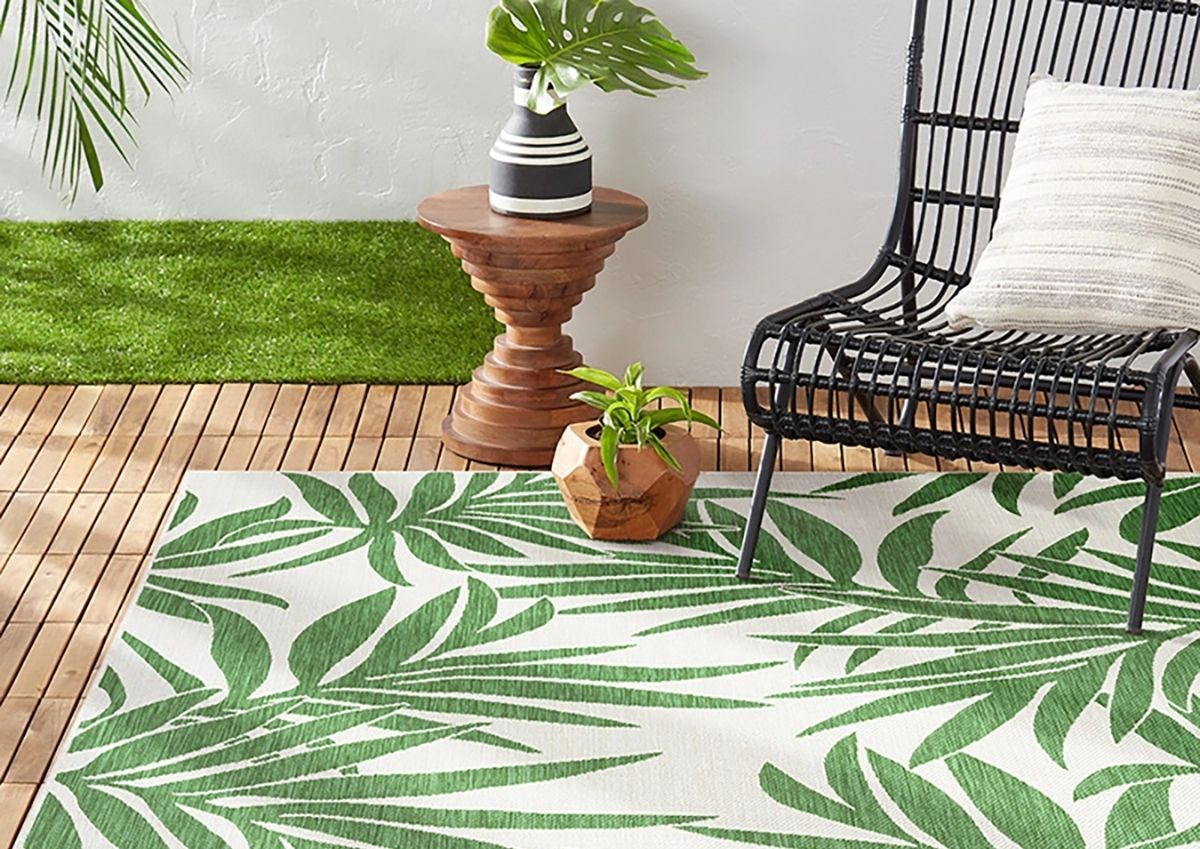 Sam Kerr Rugs Sam's Club 8x10 Indoor/Outdoor Rugs Just $64.98 (Reg. $90) | Hip2Save