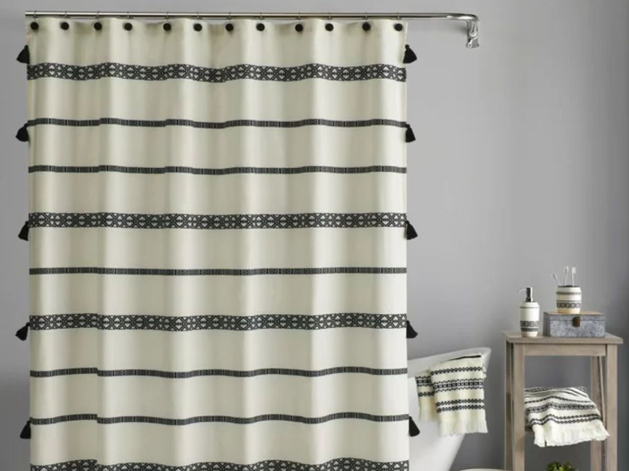 Boho-Shower-Curtain-at-Walmart-1 ستارة دش Better Homes & Gardens فقط 5.82 دولار على Walmart.com + المزيد للبيع